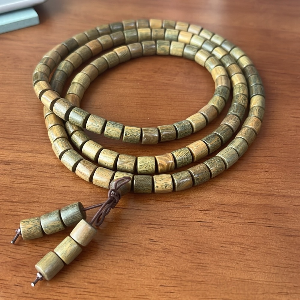 Elegant Vera Wood Beaded Necklace/ Bracelet